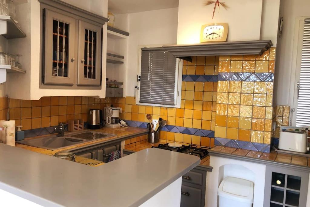 Appartement 60M2 - 2 Chambres A Une Minute Des Plages, Parking Prive Sausset-les-Pins Ngoại thất bức ảnh
