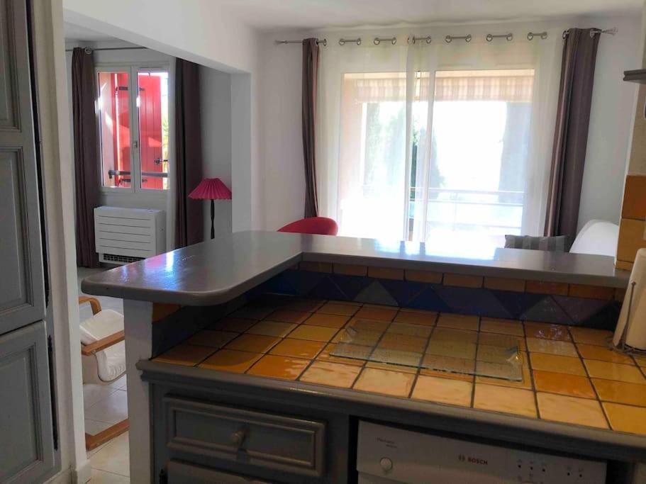 Appartement 60M2 - 2 Chambres A Une Minute Des Plages, Parking Prive Sausset-les-Pins Ngoại thất bức ảnh